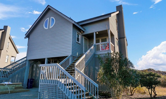 Jacksonville House | Relax with Beach Access, Pool, and Scenic Views in Topsail Beach