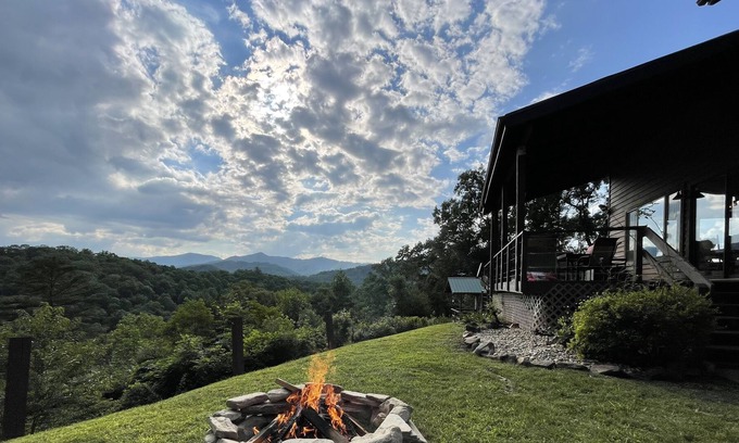 Bryson City House | Relax with stunning views of Nantahala Gorge, Cheoah Bald, & Meetinghouse Mtn.