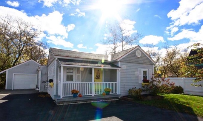 Rockland House | Relaxed South End Rockland Bungalow, 5 minute walk from downtown