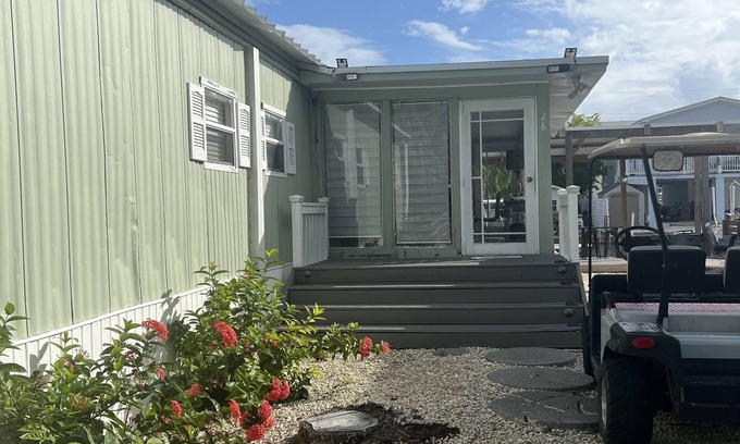 Key Largo House | Relaxing 2-Bedroom home with gorgeous views overlooking the water.