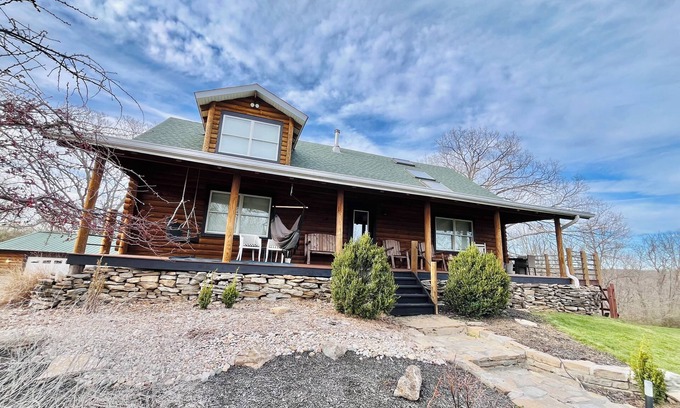 Burlington Cabin | Relaxing family friendly cabin that lets you escape and enjoy nature
