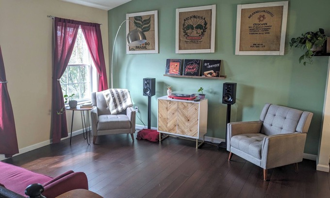 Zion House | Relaxing home in a quiet neighborhood - near PSU!