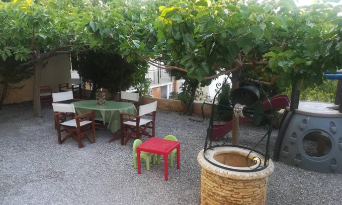 Markopoulo Mesogaias Apartment | Relaxing house in Porto Rafti