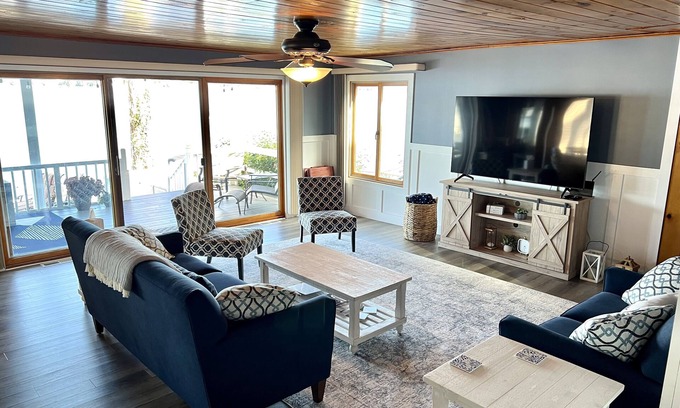 Conesus House | Relaxing Lake House Getaway w/Amazing Decks/Views