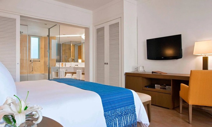 Pisco House | Relaxing Seaside Escape in Paracas with Free Parking & Pool Access