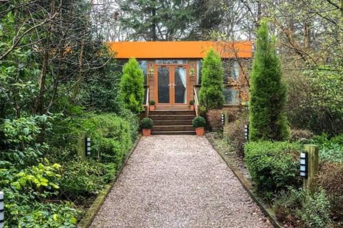 Macclesfield House | Relaxing secluded lodge couples getaway with hot tub