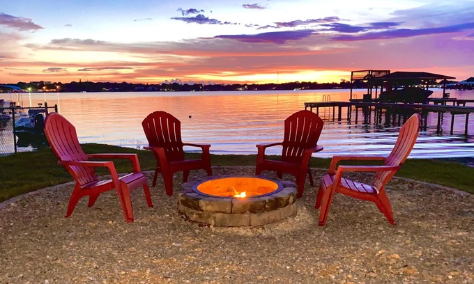 Sylvan Shores House | Relaxing Sunset Retreat on Lake Clay with Private Dock, Beach, and Game Room!
