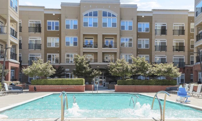 Charlotte Condo | Reluxme | Lux 2BR Near South Charlotte in Ayrsley
