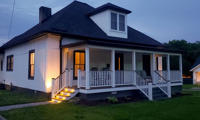 Graham House | Remodeled historic home in the heart of Graham