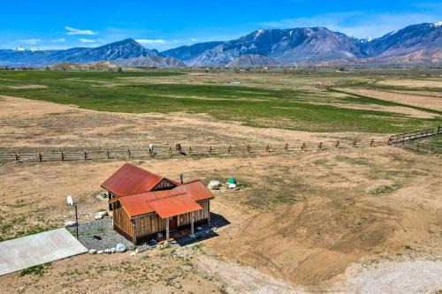 Clark House | Remote Escape Clark Home with Incredible View