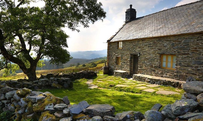Manod Other | Remote, family, pet friendly, stunning views, log burner, walks from the door.