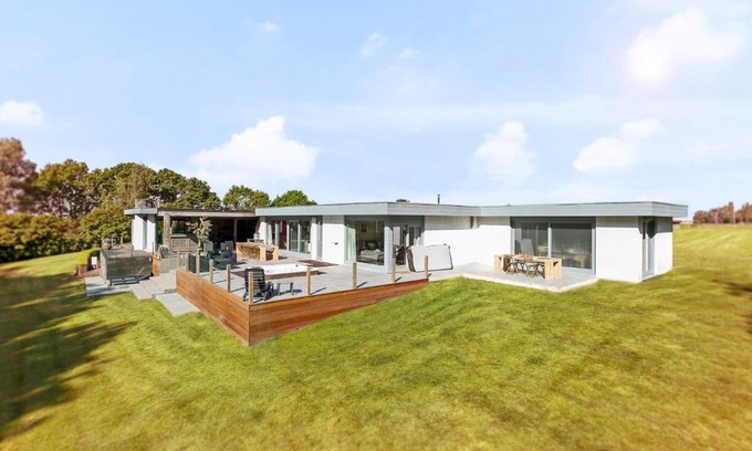 Lichtervelde House | René