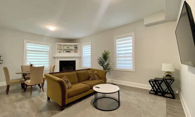 Vaughan House | Renovated & Chic Maple Heritage Home