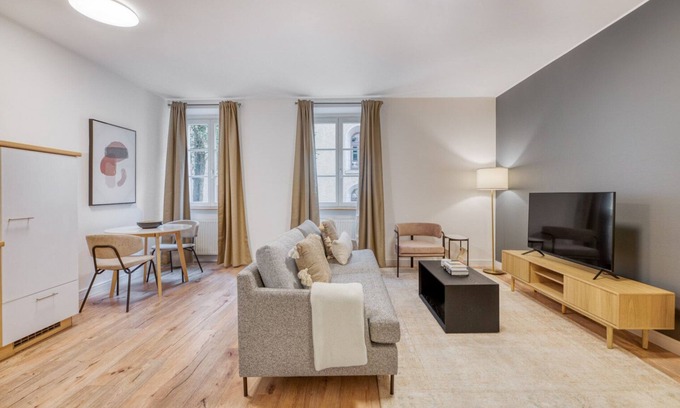 Ville Haute Apartment | Renovated Grund 1BR nr bus station, by Blueground