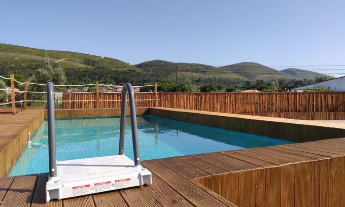 Sao Pedro House | Renovated Wine Press House - WITH POOL