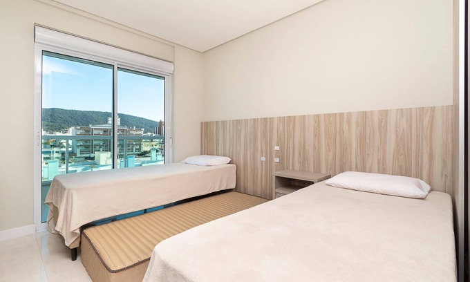 Bombas Apartment | Rent Apartment 2 bedrooms without a suite 80m Mar | Pumps / SC