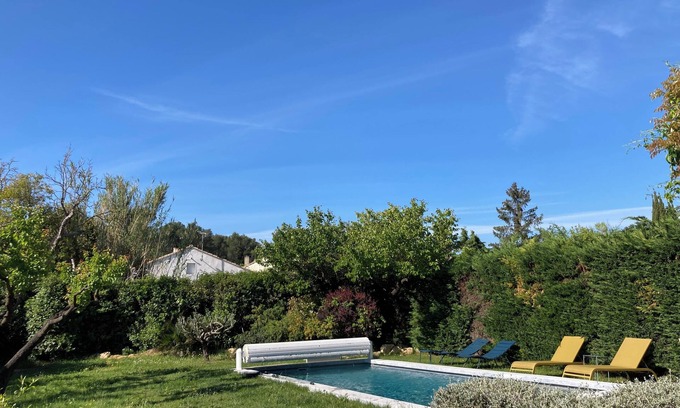 Fontvieille House | Rent our lovely house with pool in Fontvieille