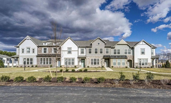 Glen Allen House | Rent your next stay in an award winning family designed master planned community
