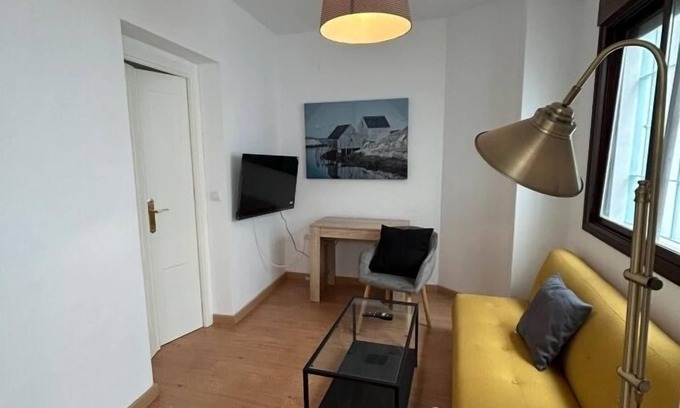 Santa Marina Apartment | Rental unit in Córdoba · 2 bedrooms · 4 beds · 1 bath