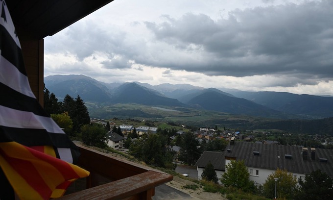 Font-Romeu-Odeillo-Via Apartment | Rents in Font Romeu apartment 40 m2 duplex southern exposure.