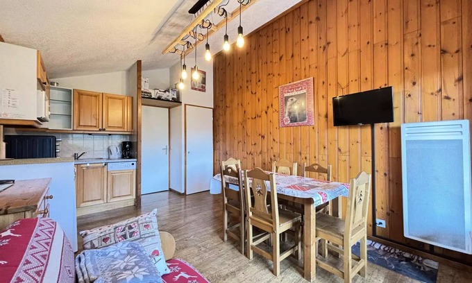 Notre-Dame-de-Bellecombe Apartment | Residence Les Balcons Du Charvin - 2 Rooms for 6 People