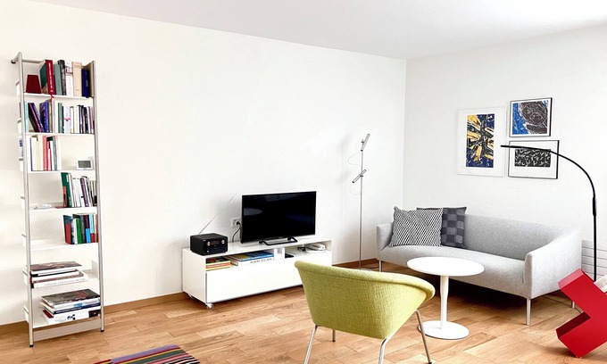 Sils-Maria Apartment | Residenza Lagrev - 1 room flat no. 004 - type 12A - raised ground floor - south
