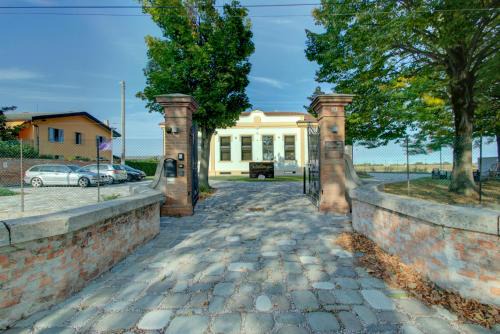 Mira House | Resilienza