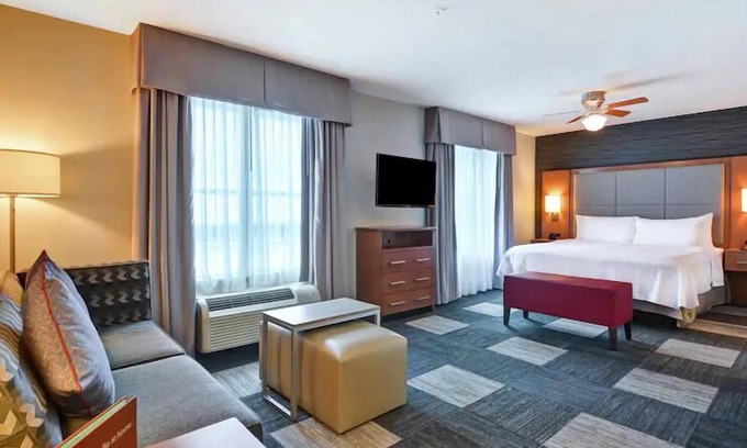 McNeil Hotel | Resort Living at Its Best:2 Accessible Units w/Free Breakfast and Parking