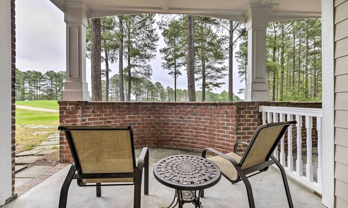 Spring Lake Condo | Resort-Style Condo on Golf Course w/Pool Access