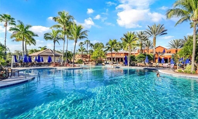 Biggar Condo | Resort Style Development w/Pool Tiki Bar - Sleeps 6