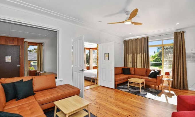 Long Jetty House | Rest and Recover with Sunsets Over The Lake - Magnesium SPA and ICE Bath