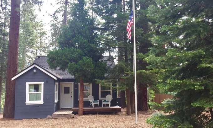 Tahoe Vista Cabin | Rest and Relaxation.Steps from the Beach