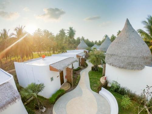 Thong Chai Hotel | Resto Sea Resort - Baan Krut