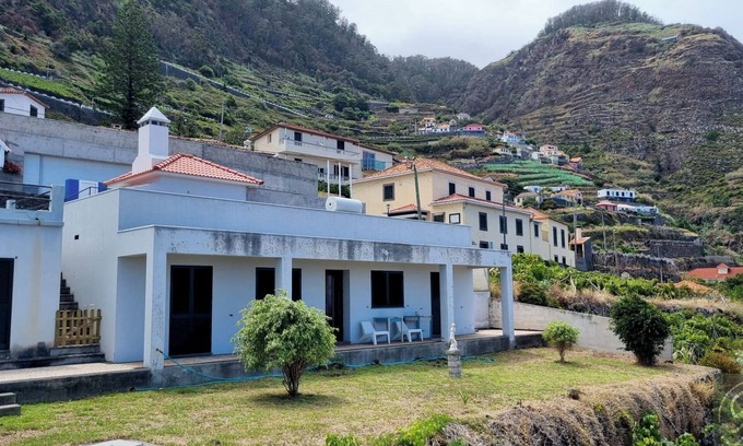 Porto Moniz House | Retreat for body and soul!nnwww.soulfulstays.pt