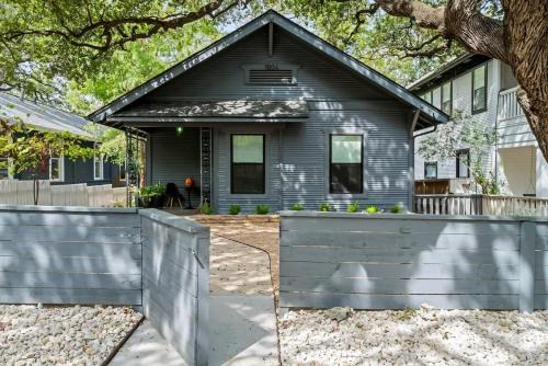 South River City House | Retro Austin Home S Congress Ave