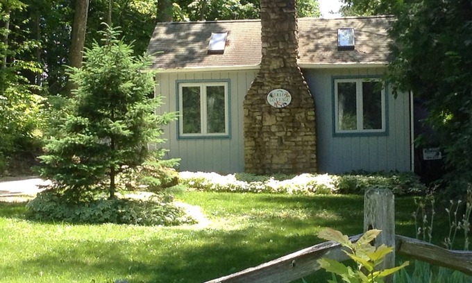 Fish Creek Cottage | Retro, Cozy Cottage - Peninsula St. Park, Family/Pet Friendly - OPEN year around