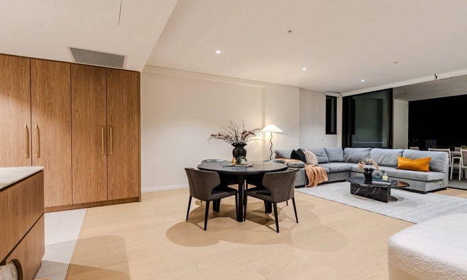 Macmasters Beach Apartment | REVE 505 - A STYLISH COASTAL GETAWAY IN THE HEART OF AVOCA BEACH