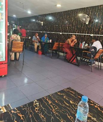 Daun Penh House | Reza Guest House & Restaurant