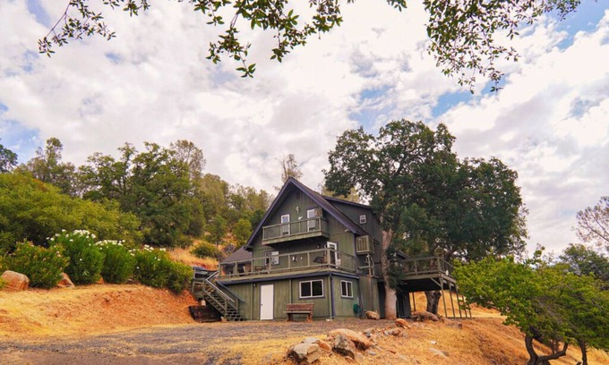 Tuolumne Resort | Ridge House 6/6 Private Retreat