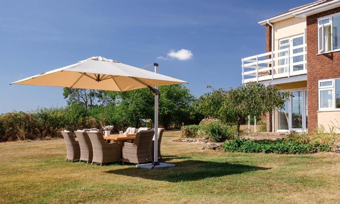 Alcester House | Ridgeway Farmhouse