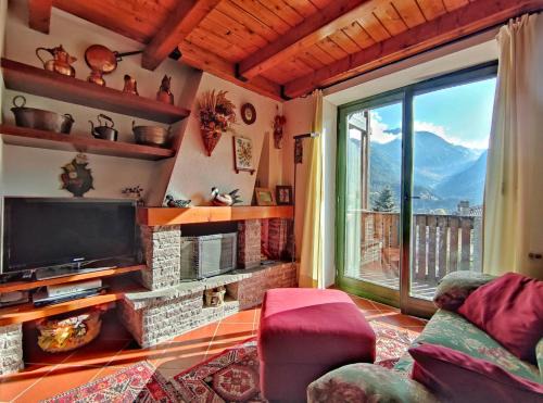 Temu Apartment | Rifugio Di Luce con 3 Camere, Garage e fermata Skibus - a 3 minuti dalle piste