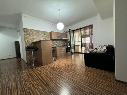 Pitesti Apartment | Rim1