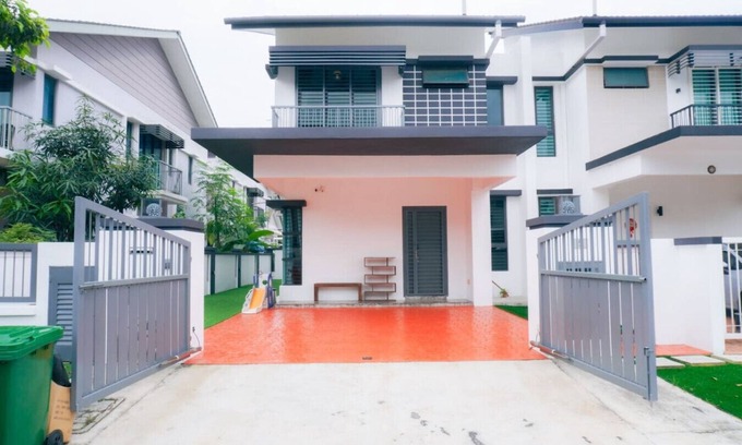 Jenjarom House | Rimbayu-20guest#Karoke#pooltable