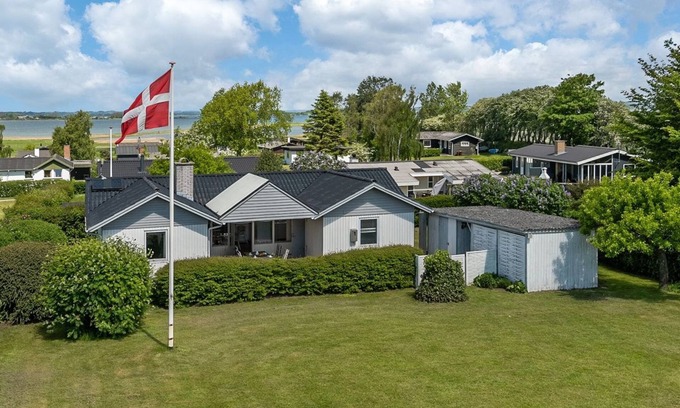 Bøjden House | "Rise" - 250m from the sea by Interhome