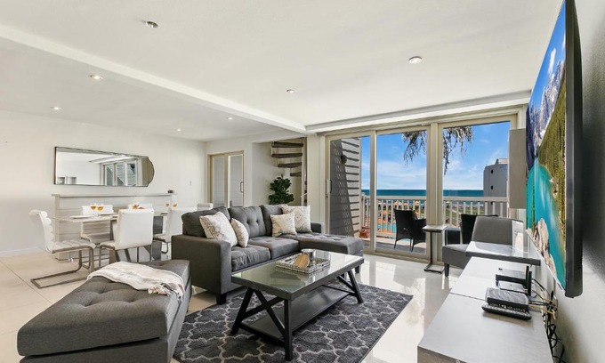 South Padre Island House | Rise and Sea! Beachfront condo in exclusive resort Spectacular shore views and landscapes!