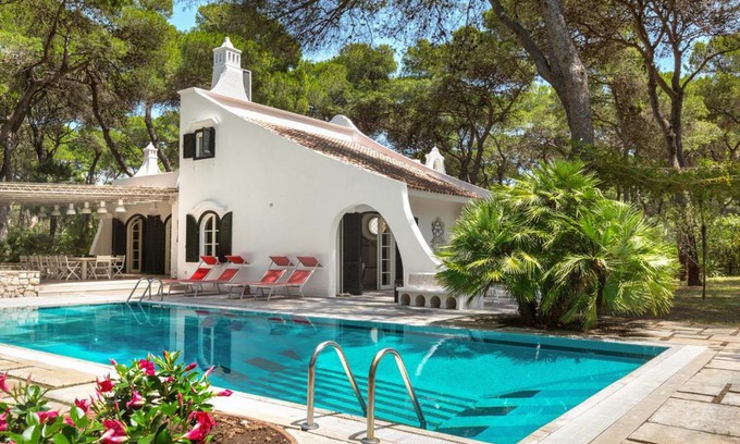 Riva dei Tessali Villa | Riva dei Tessali Villa Sleeps 8 with Pool and Air Con