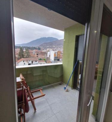 Pejë Apartment | River appartment, te Myza