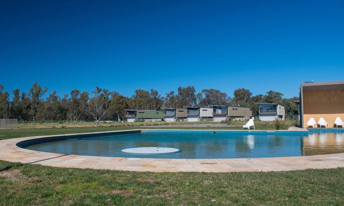 Moama House | River Chillin - Waterfront holiday home with boat ramp and private pontoon