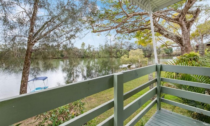Diddillibah Apartment | River front Bungalow-Maroochy River Resort