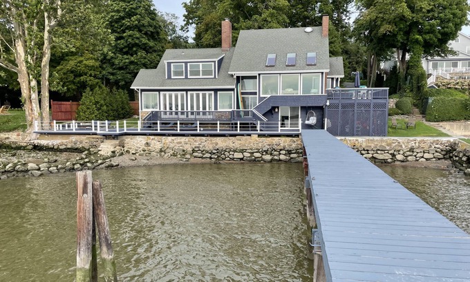 South Nyack House | River front with large decks and dock over the Hudson